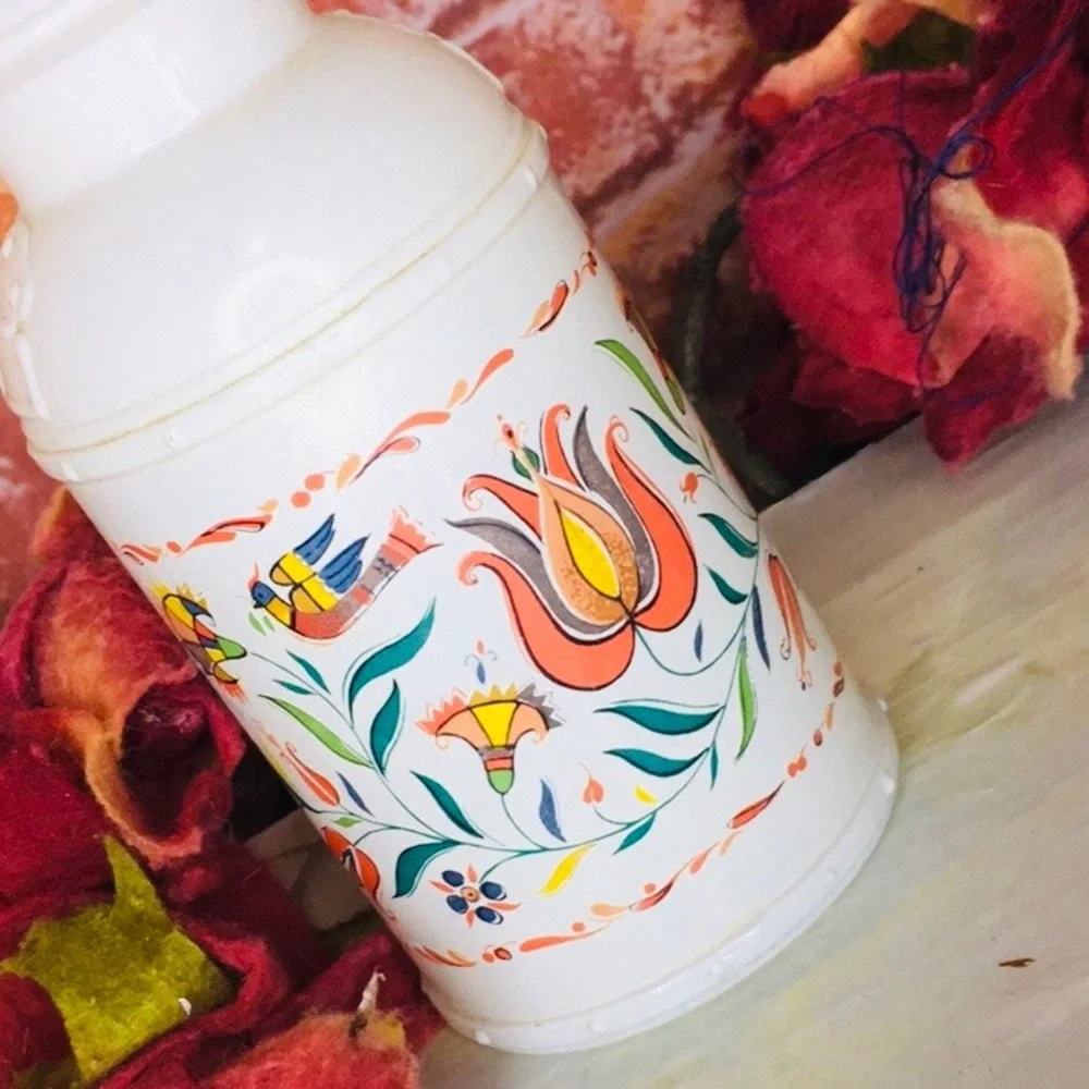 Vintage 70s Avon Country Kitchen French Provincial Floral White Lotion Dispenser